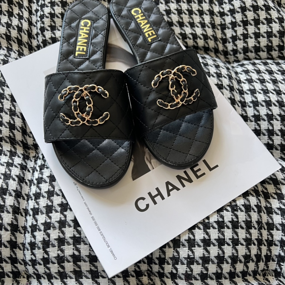 Dio Designer Fashon New Style Women's Slippers Casual Leather Flat Shoes Summer Beach Slippers