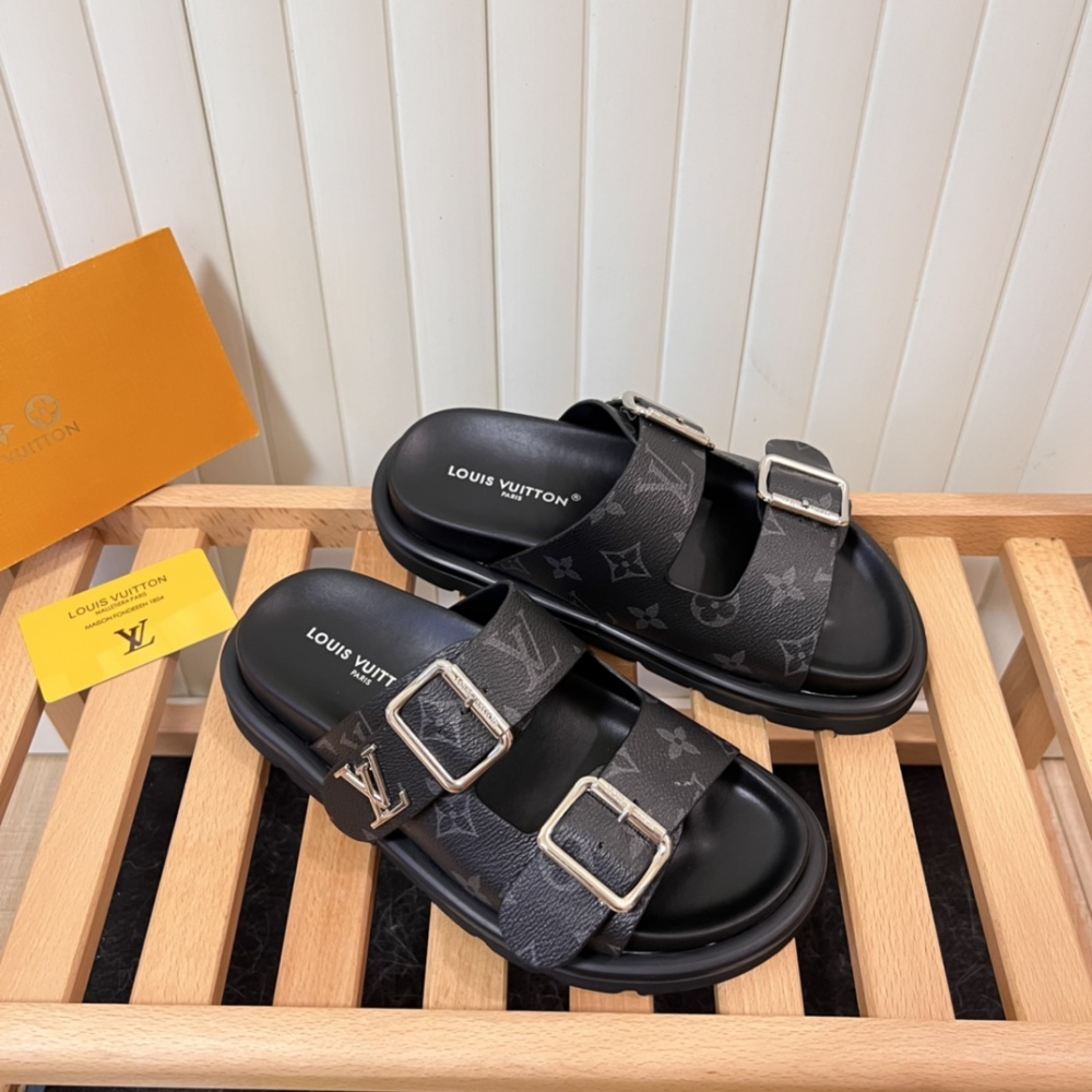 LV Slippers Summer Unisex Outdoor Slippers High-Quality Non-Slip Soft Fashion Trend Simple Beach Sides