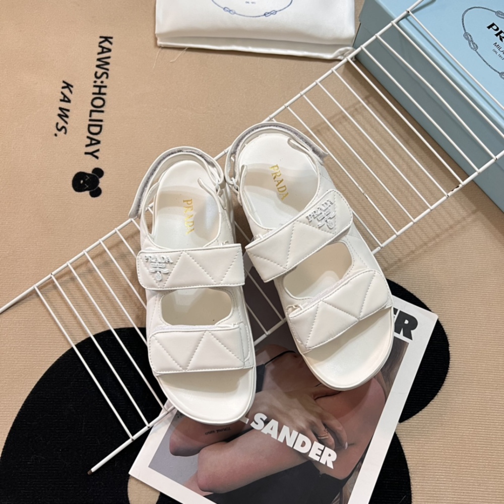 PRA Leather Slingback Women's Sandals Kitten Heel Slingbacks Women's Luxury Designer Hook&Loop Sandal