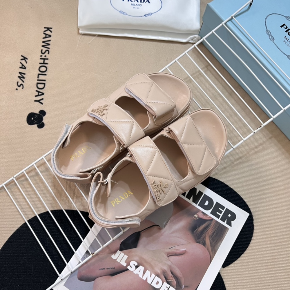 PRA Leather Slingback Women's Sandals Kitten Heel Slingbacks Women's Luxury Designer Hook&Loop Sandal
