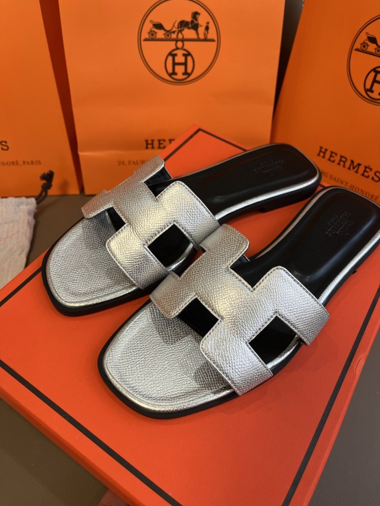 Herm Designer H Fashon New Style Casual Women's Slippers Leather Flat Shoes Comfortable Summer Beach Slippers