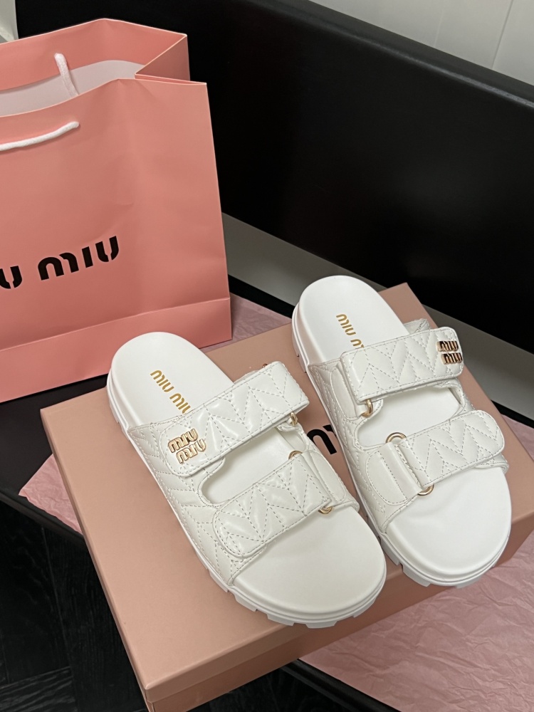 Miu Designer Fashon New Style Casual Women's Slippers Leather Flat Thick Shoes Summer Beach Slippers