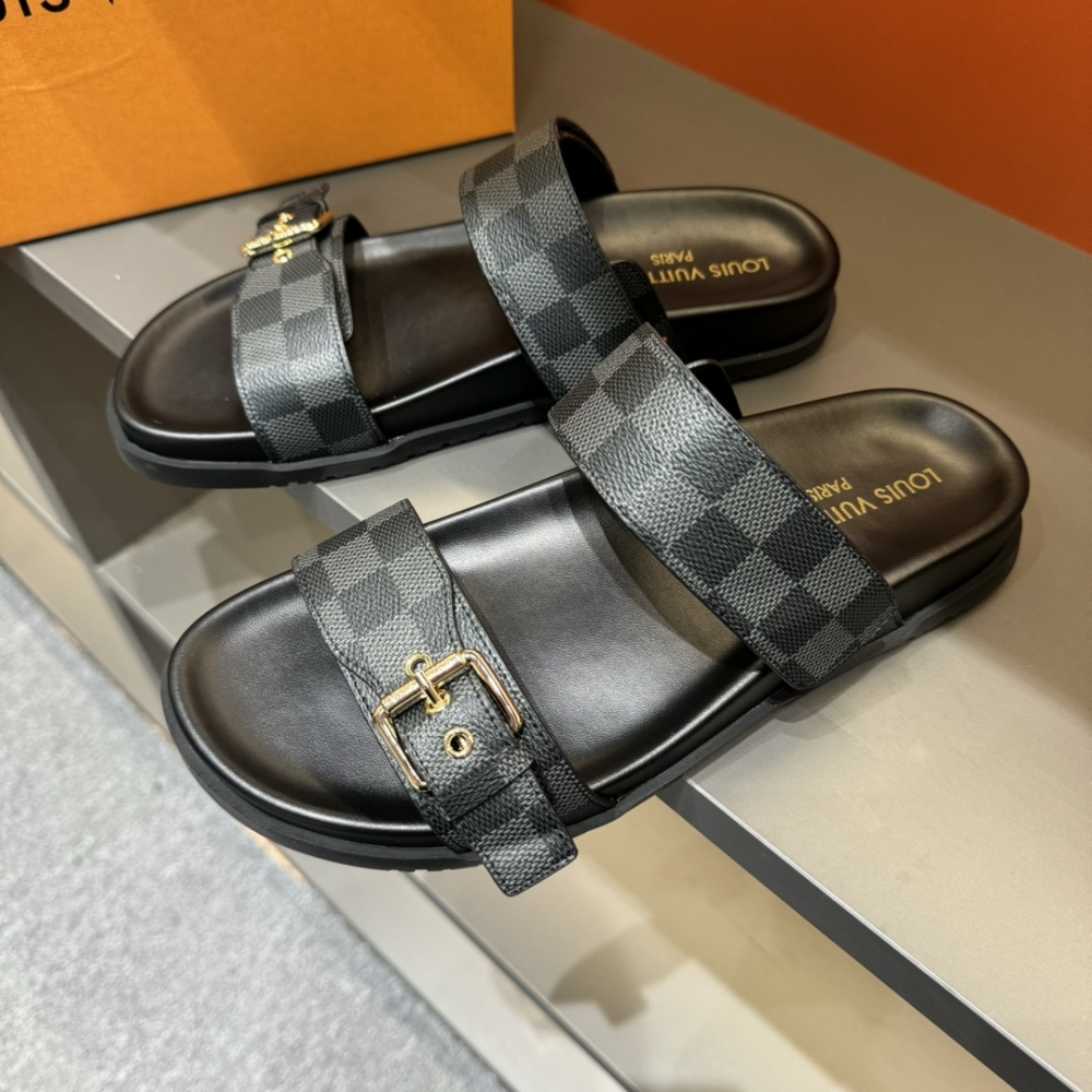 LV Designer Fashion New Style Casual Women's Slippers Leather Flat Thick Shoes Summer Beach Slippers