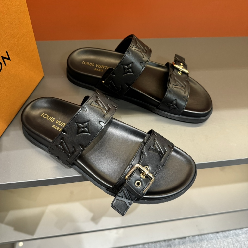 LV Designer Fashion New Style Casual Women's Slippers Leather Flat Thick Shoes Summer Beach Slippers
