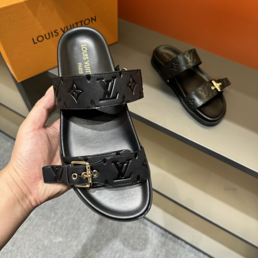 LV Designer Fashion New Style Casual Women's Slippers Leather Flat Thick Shoes Summer Beach Slippers