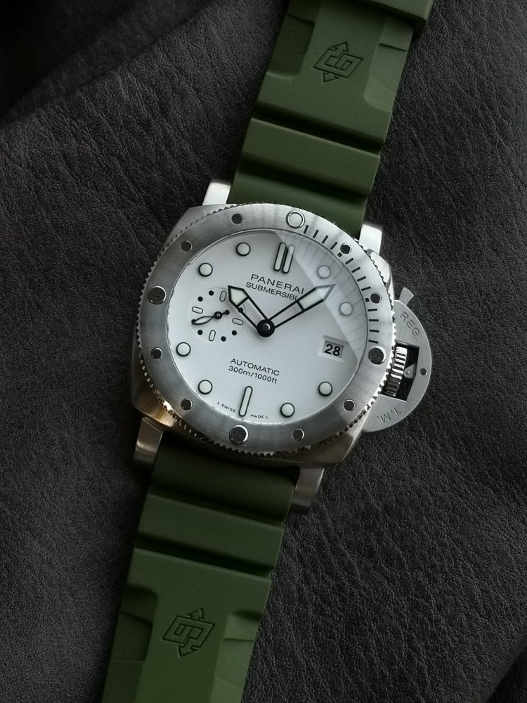 PANE Fashion Mens Casual Daily Watches 44mm Luxury Mechanical Watch Designer Rubber Band Wristwatch