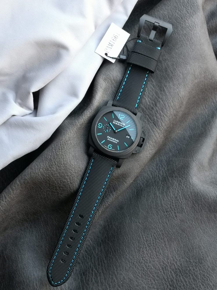 PANE Fashion Mens Casual Daily Watches 44mm Luxury Mechanical Watch Designer Rubber Band Wristwatch