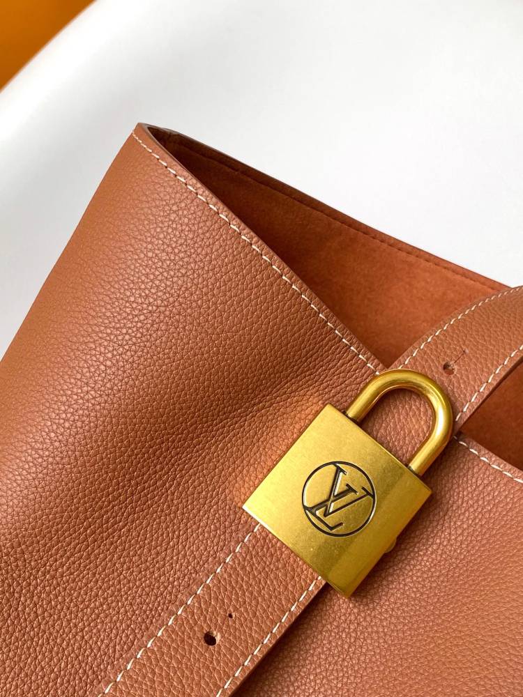 LV Hight Quality Hobo Bags Low Key Cabas Leather Fashion Famous Women's TTotes Bags