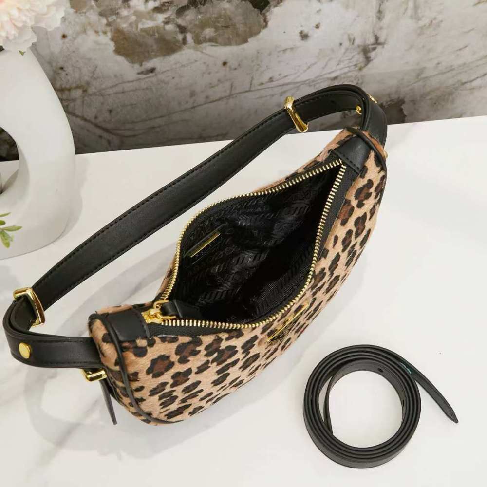 PRA Designer Leopard Womens Shoulder Bag Vintage Fashional Casual Style Handbags Half Moon Underarm Bag