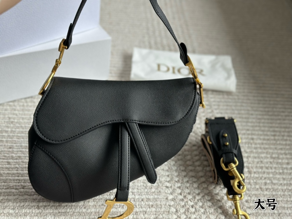 DIO Womens Classic Saddle Bags Fashion Shoulder Bags two sizes