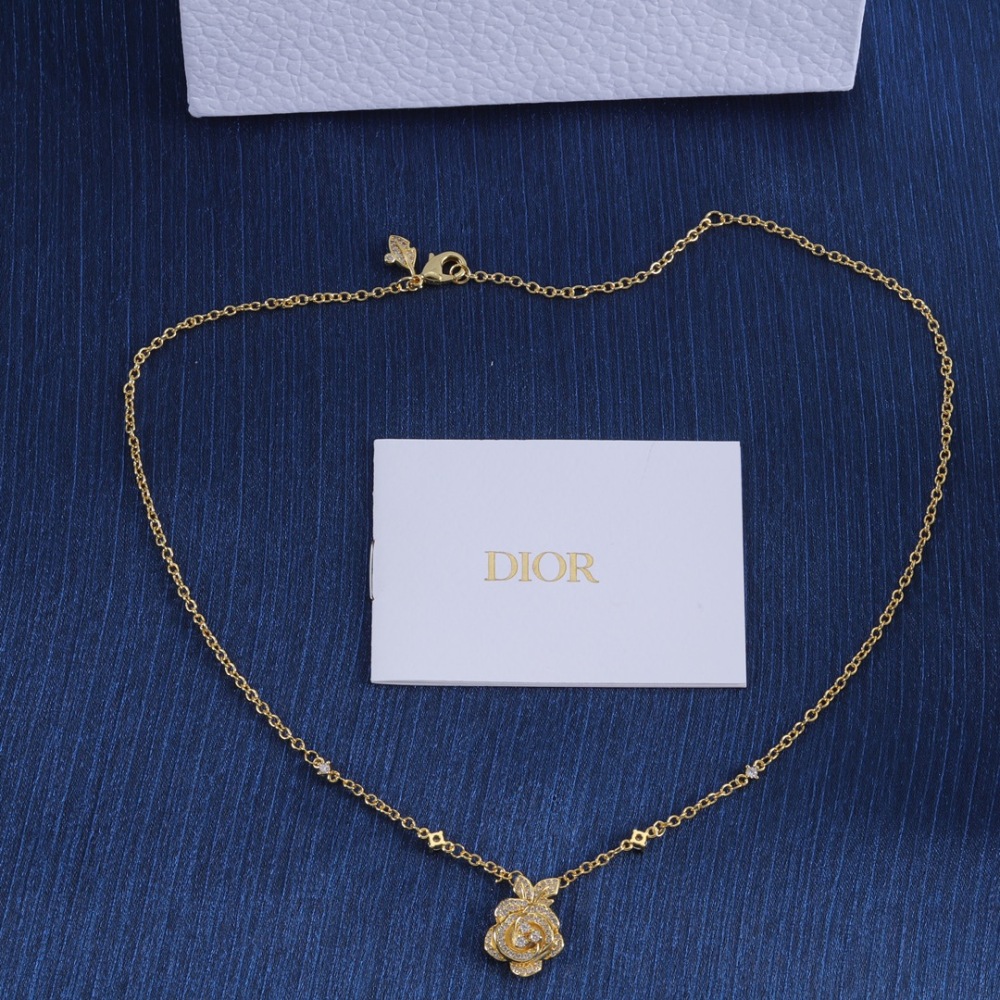DIO Rose Leaf Necklaces Luxury Designer Women Necklaces Letter Fashional Pendants