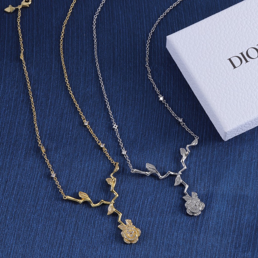 DIO Rose Leaf Necklaces Luxury Designer Women Necklaces Letter Fashional Pendants