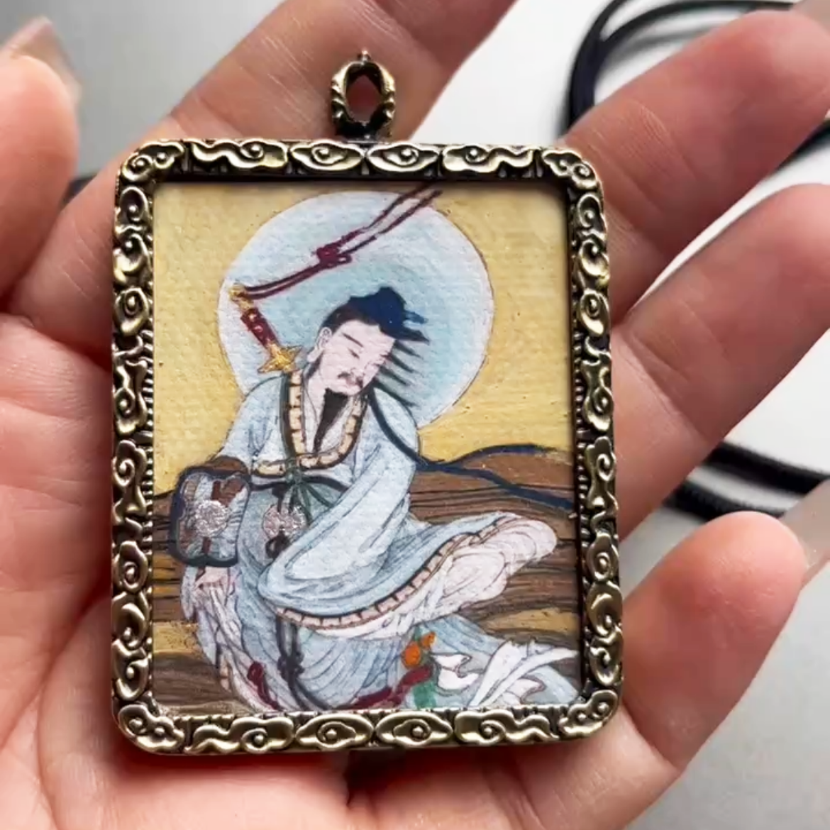 Auspicious Thangka Daoism Artist Hand-painted Gawu Box Necklace Perfected Person of Pure Yang Lu Dongbin