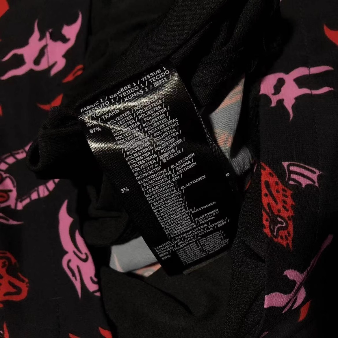 Y2K Demon Heart Print Shorts – Harajuku Grunge Aesthetic Streetwear