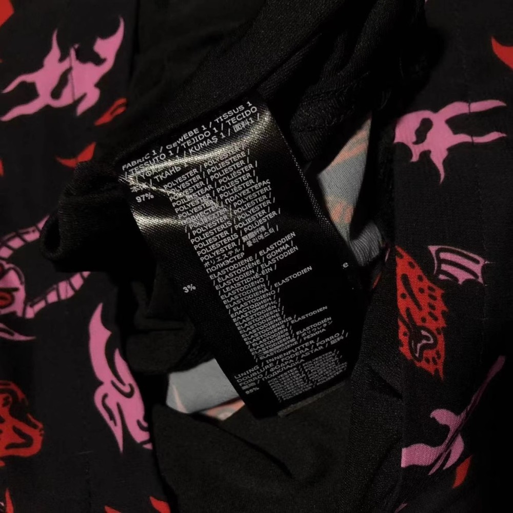 Y2K Demon Heart Print Shorts – Harajuku Grunge Aesthetic Streetwear