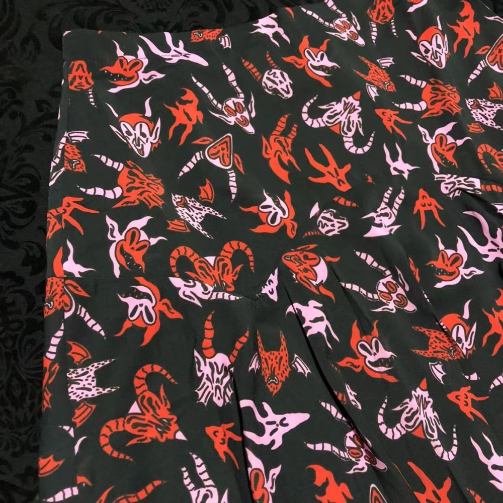Y2K Demon Heart Print Shorts – Harajuku Grunge Aesthetic Streetwear