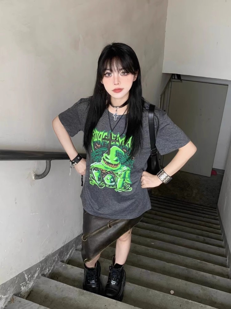 Gothic Oogie Boogie T-Shirt – Tim Burton Inspired Boogeyman Horror Streetwear Shirt Y2K