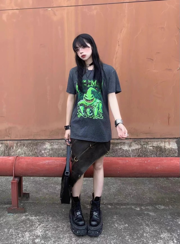 Gothic Oogie Boogie T-Shirt – Tim Burton Inspired Boogeyman Horror Streetwear Shirt Y2K