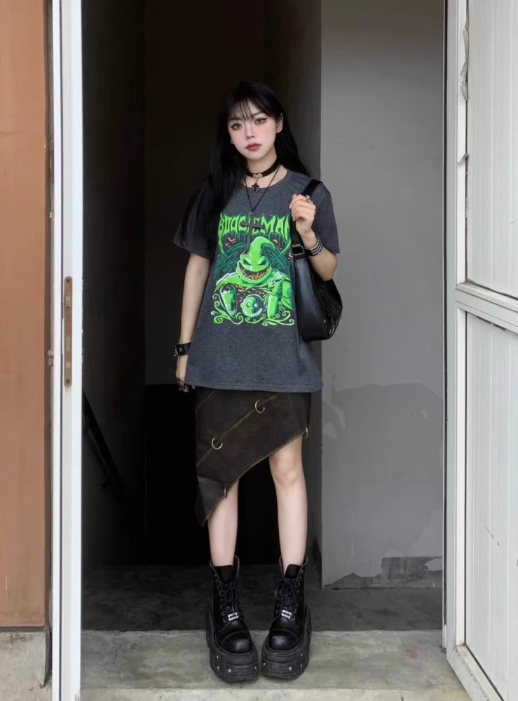 Gothic Oogie Boogie T-Shirt – Tim Burton Inspired Boogeyman Horror Streetwear Shirt Y2K