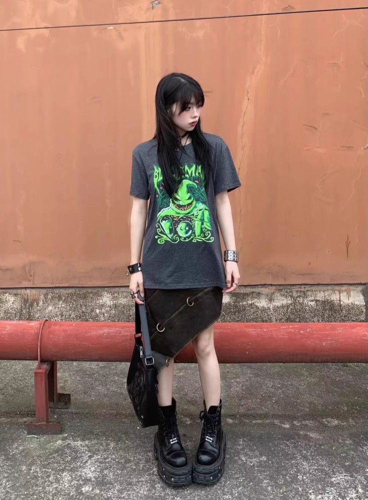 Gothic Oogie Boogie T-Shirt – Tim Burton Inspired Boogeyman Horror Streetwear Shirt Y2K
