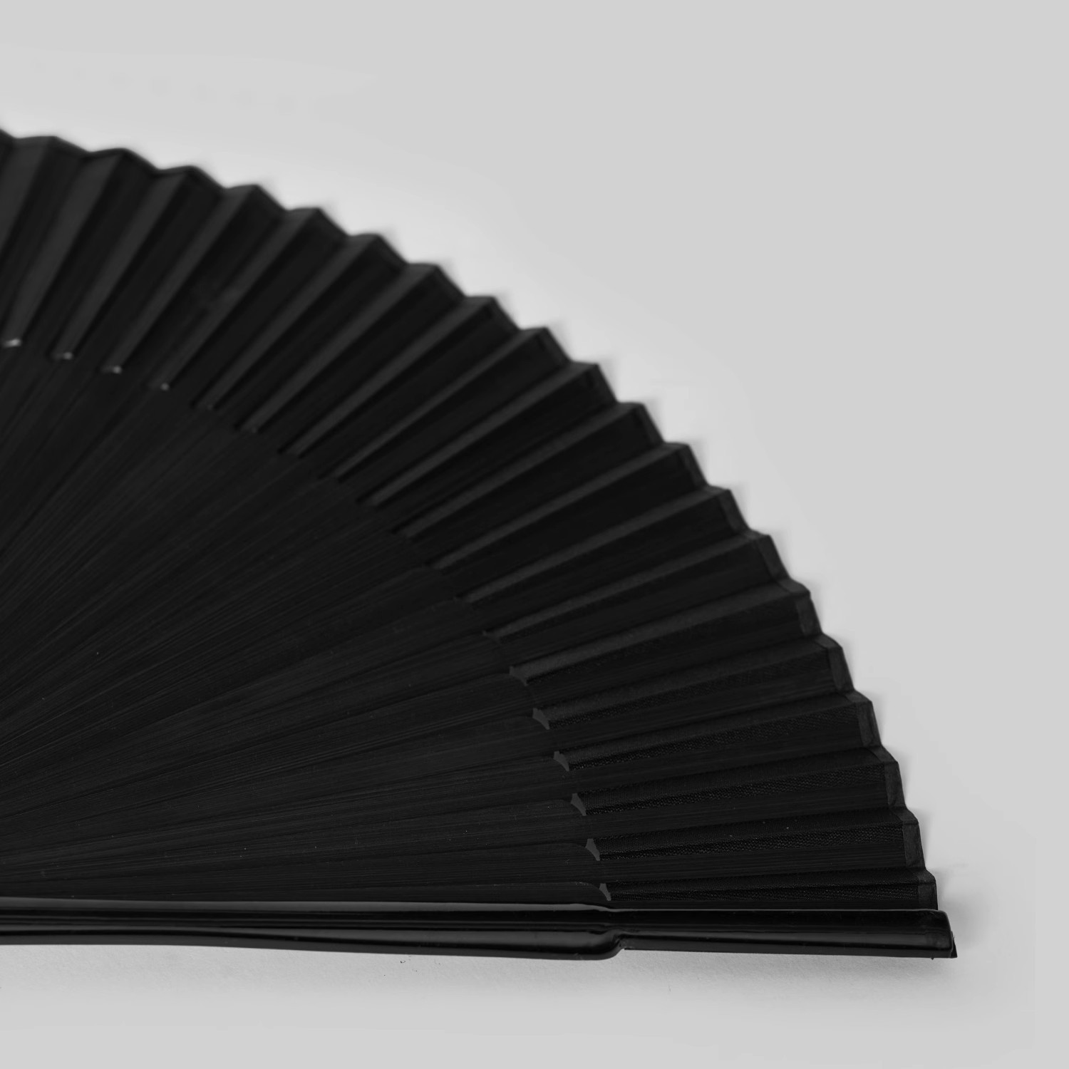 Gothic Black Folding Hand Fan – Dark Aesthetic Fan with Tassel for Cosplay or Summer