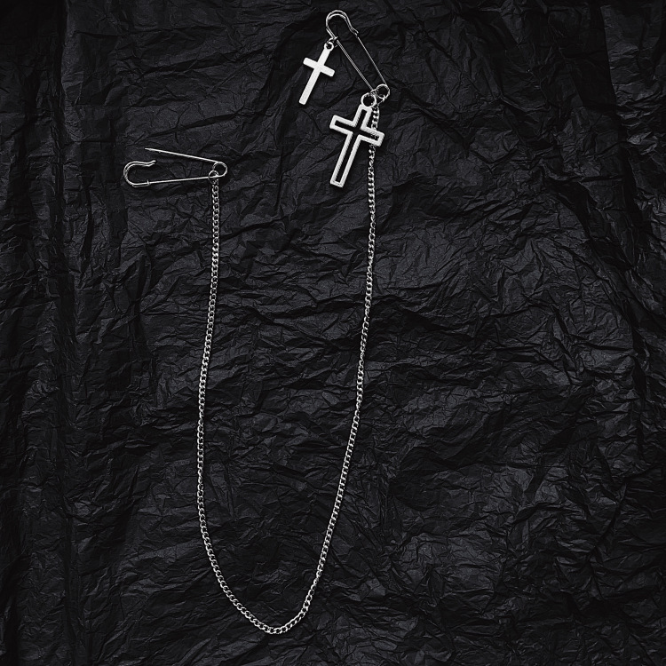 Gothic Cross Safety Pin Chain Brooch – Punk Metal Lapel Pin for Jackets & Blazers