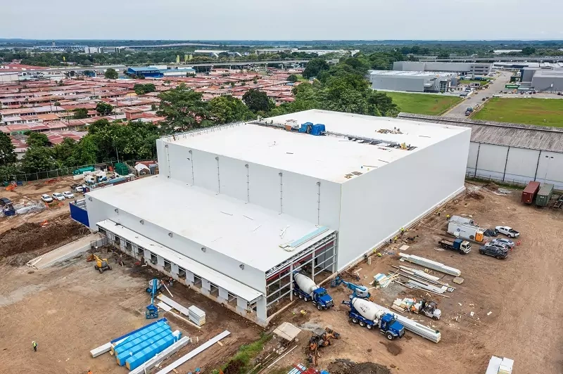 Steel structure refrigerated warehouse