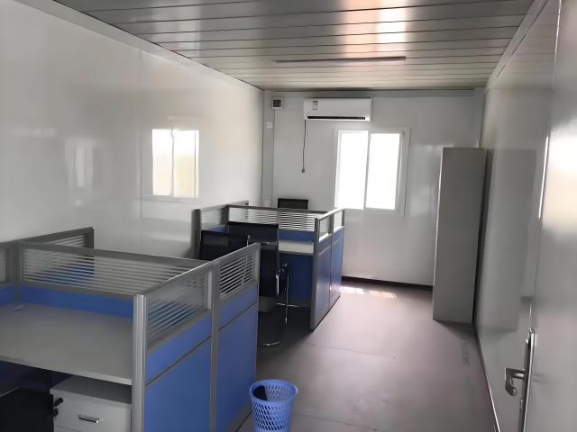 Prefabricated Steel Structural Materials Factory Cost Price Activity Board House Villa Steel Structure All Steel Luxury Container Room House