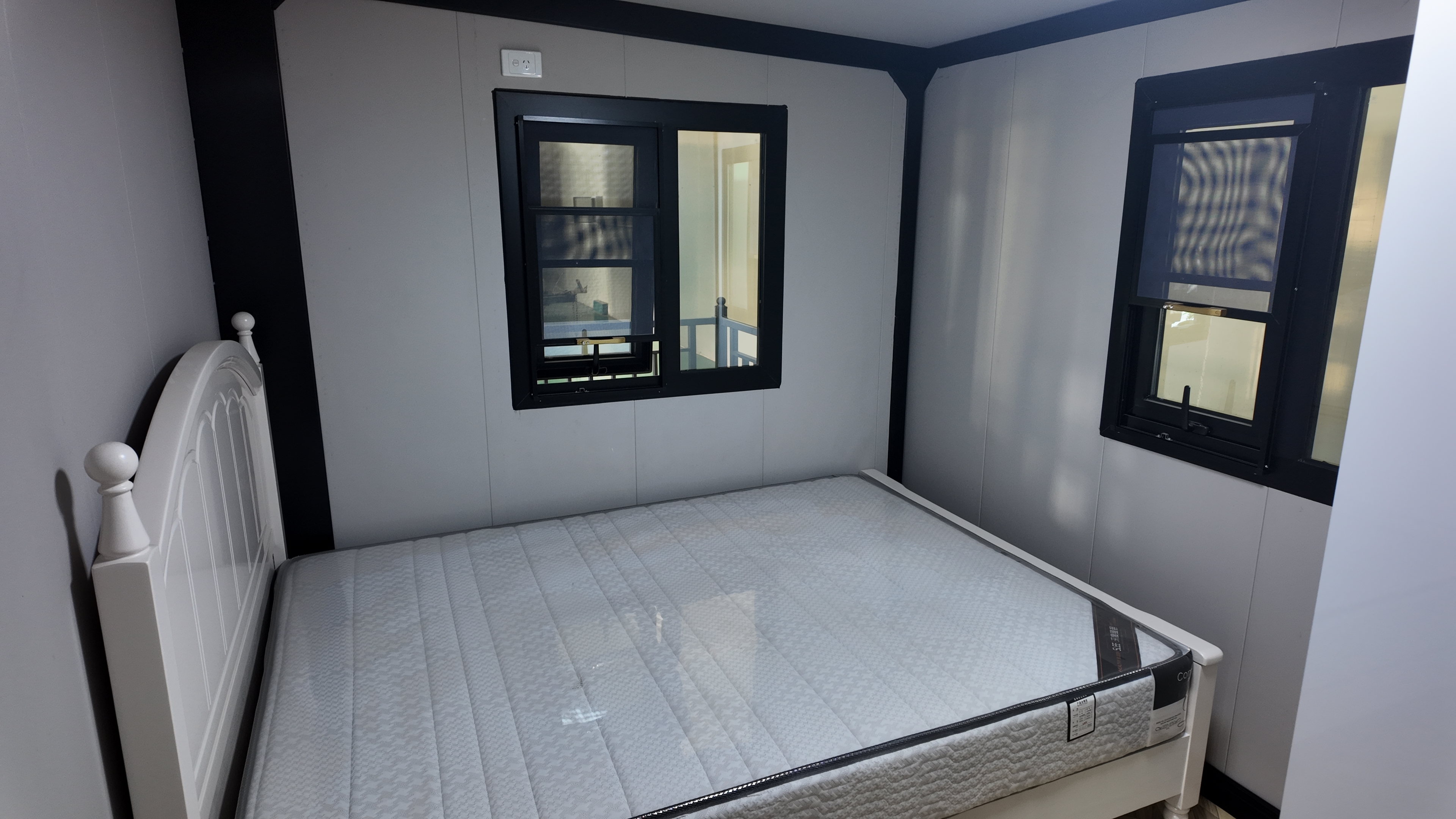 30FT Emergency Response Foldable Container House with Medical Layout Option, Sterile Interior and Rapid on-Site Installation