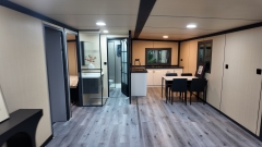 40-foot single-sided terrace prefabricated mobile expansion container for office, leisure, and residential use