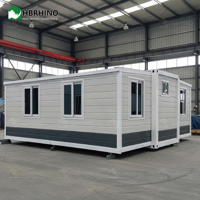 20FT white grey metal carved board KFC door white frame extended container house