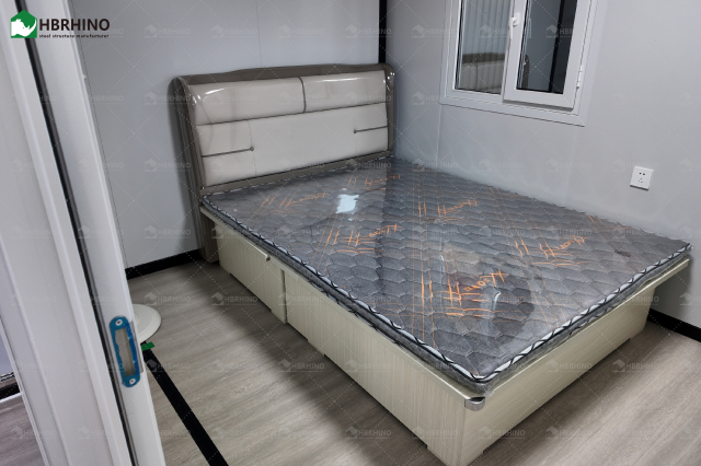 Steel Structure Movable Modular Luxury Prefab Mobile Living Expandable Shipping Office Container House with 2/3 Bedroom