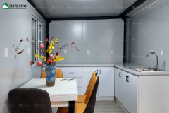 Steel Structure Movable Modular Luxury Prefab Mobile Living Expandable Shipping Office Container House with 2/3 Bedroom