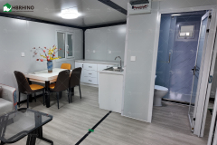 Steel Structure Movable Modular Luxury Prefab Mobile Living Expandable Shipping Office Container House with 2/3 Bedroom