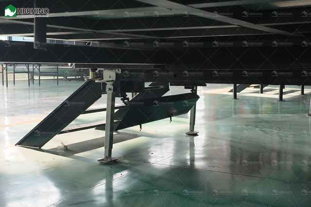 20-foot ready-made two-bedroom prefabricated steel modular house expandable container cabin with trailer