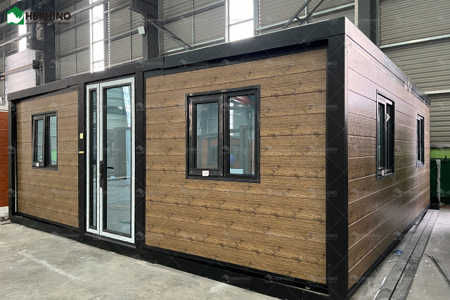 20ft Flat Top Carved Panel Expansion Container House