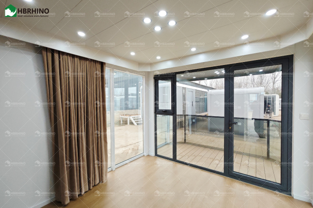 D3-Modern Prefab Space Capsule House, Spacious Mobile Living Pod for Resort Accommodation