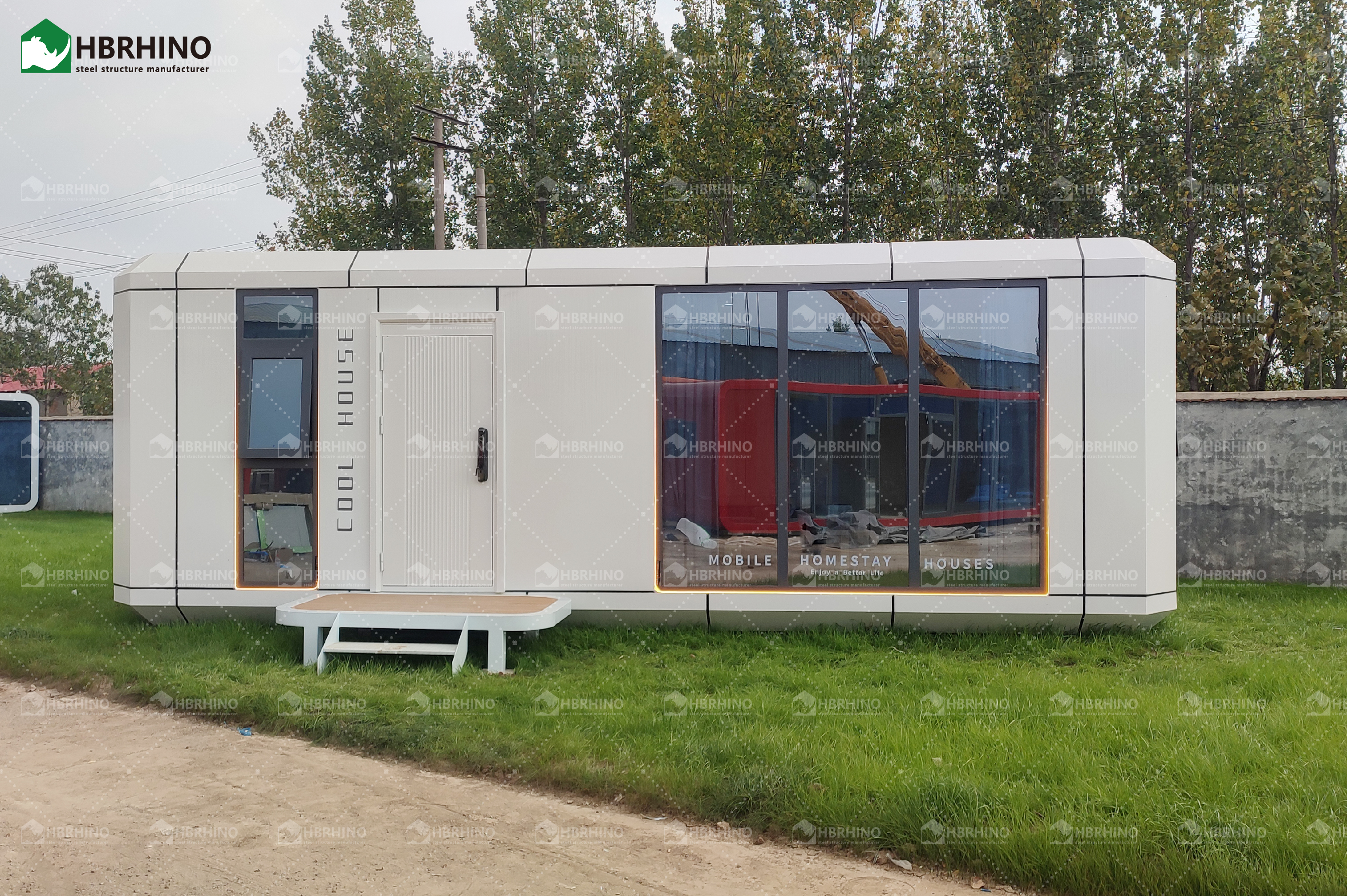 E1-Modern Prefabricated Space Capsule House, Insulated Mobile Homestay Pod for Scenic Resorts