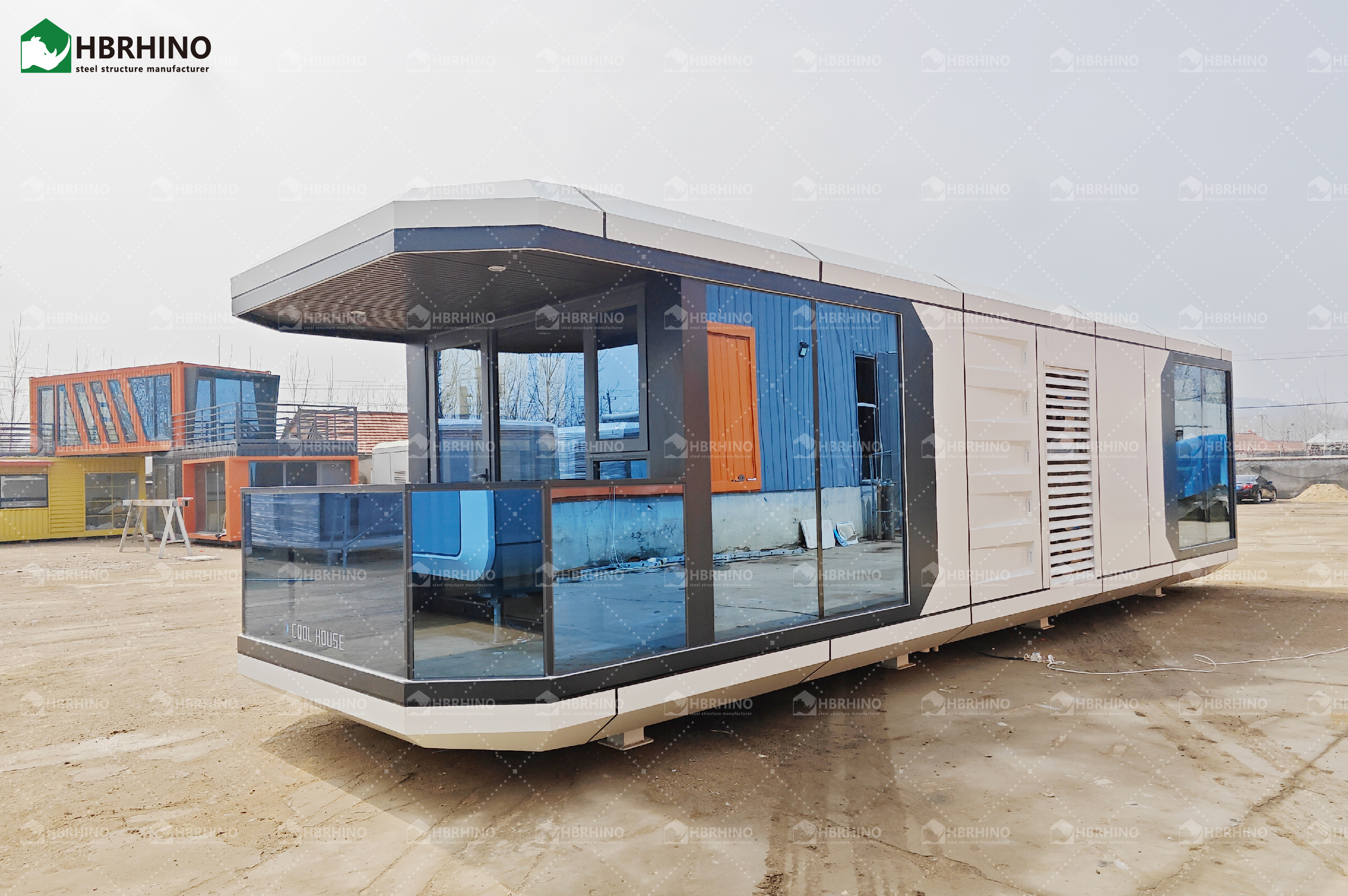 D3-Modern Prefab Space Capsule House, Spacious Mobile Living Pod for Resort Accommodation