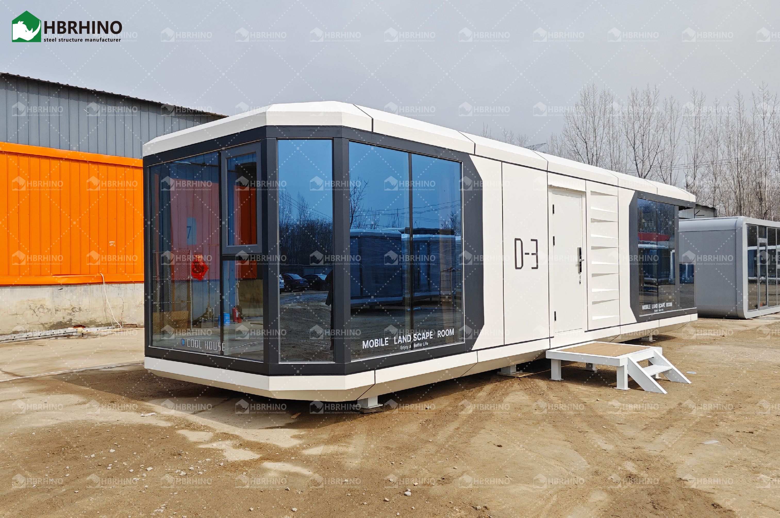 D3-Modern Prefab Space Capsule House, Spacious Mobile Living Pod for Resort Accommodation