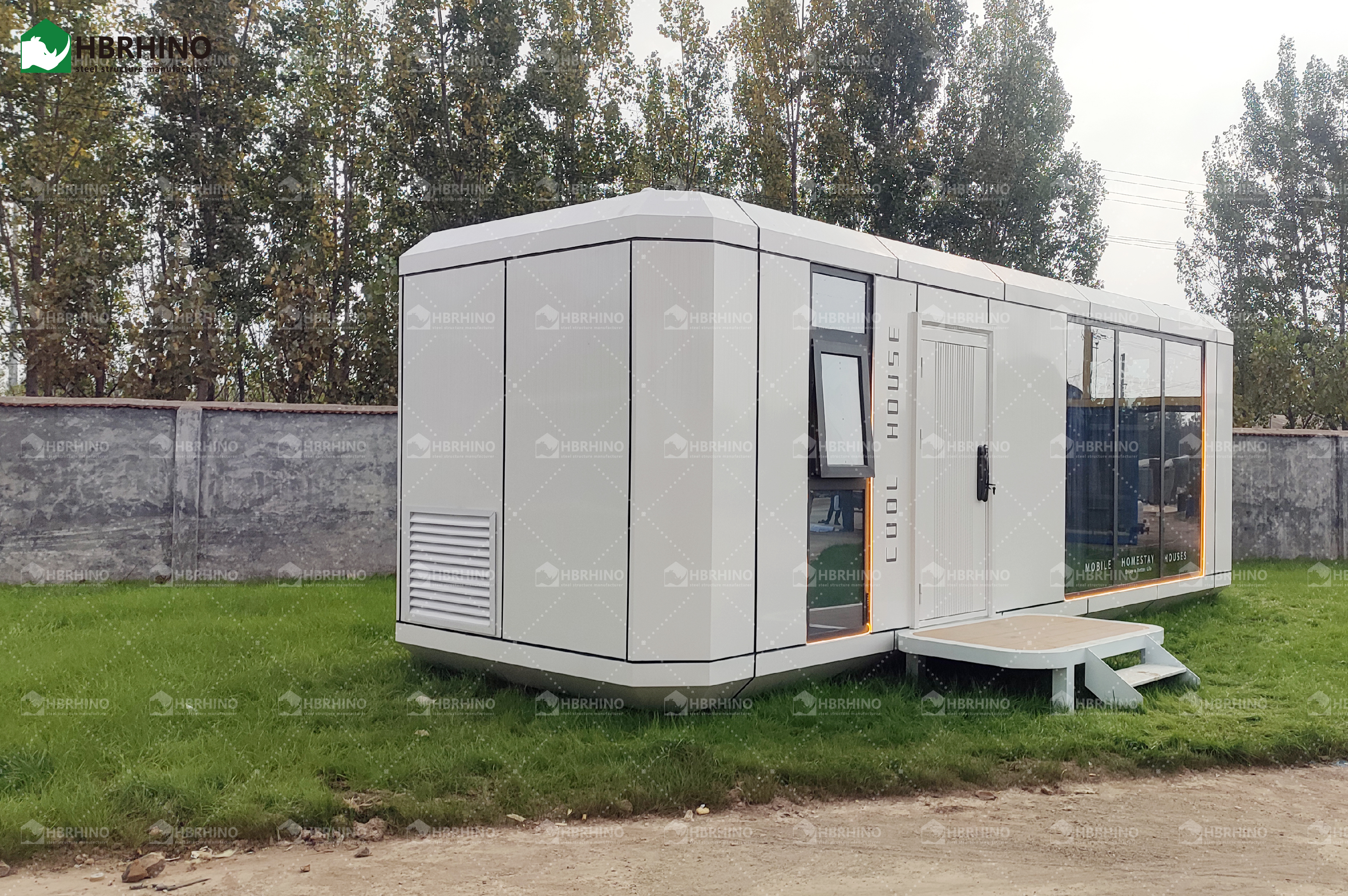 E1-Modern Prefabricated Space Capsule House, Insulated Mobile Homestay Pod for Scenic Resorts