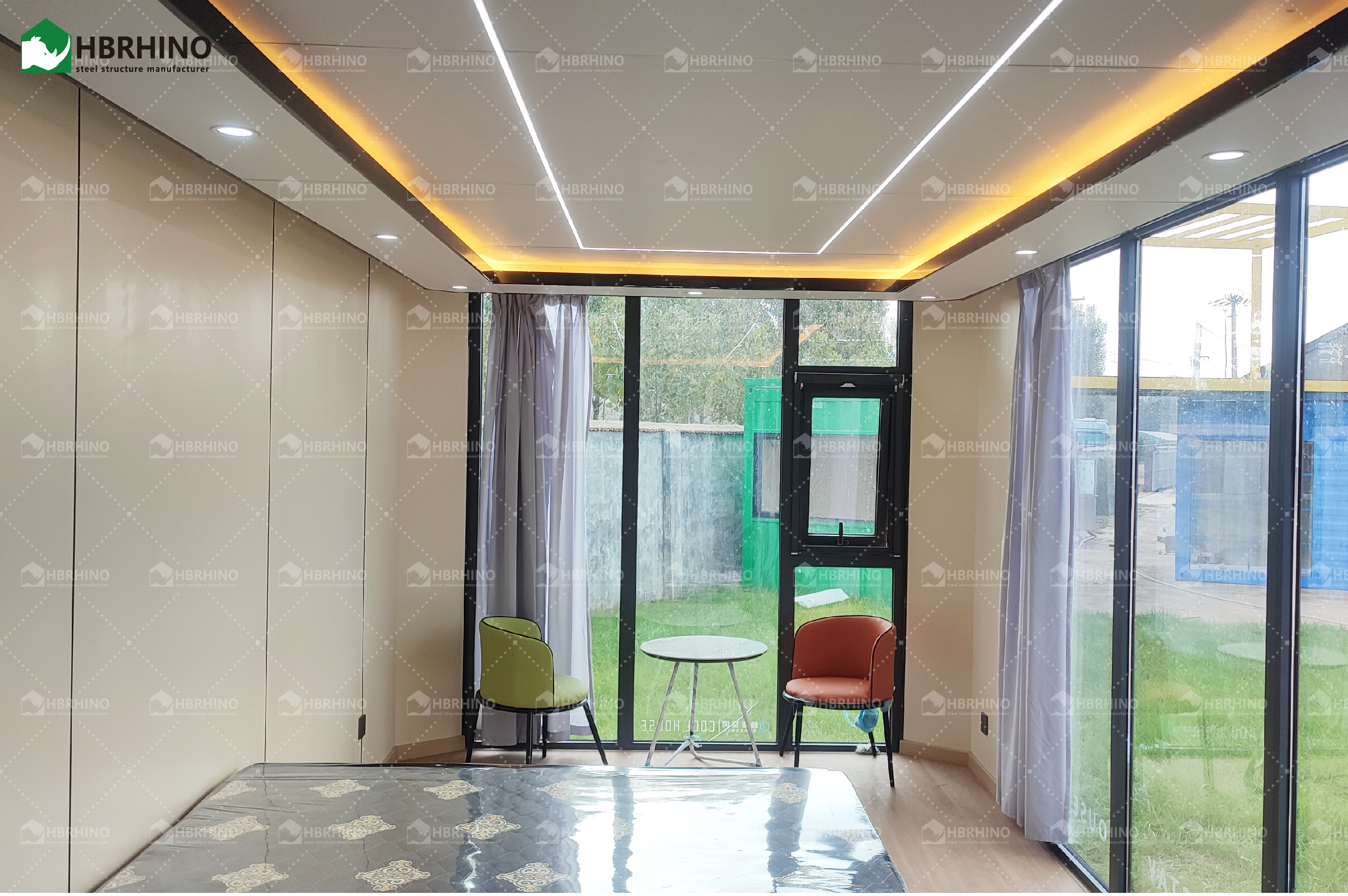 E1-Modern Prefabricated Space Capsule House, Insulated Mobile Homestay Pod for Scenic Resorts