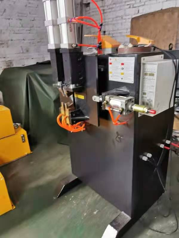 Round Flange  Spot Welding Machine