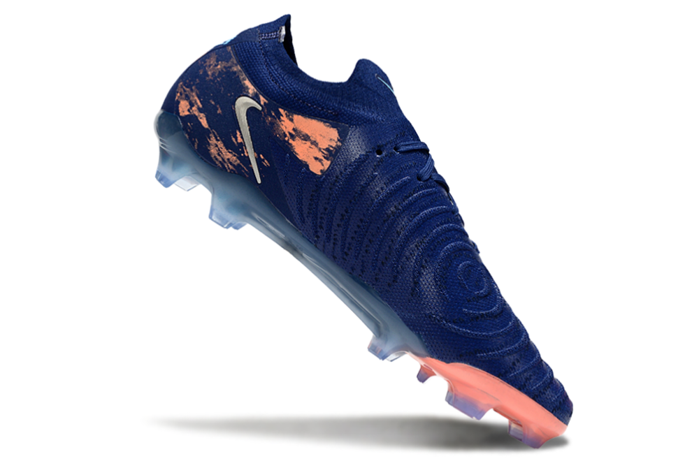 Nike Phantom Luna Elite NU FG - Low-Cut Waterproof Knit Football Boots (Sizes 39-45)