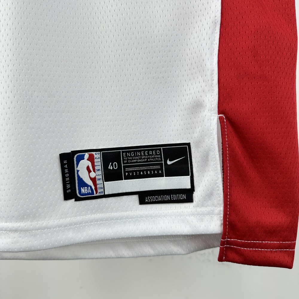 Durant, the white No. 7 of the Rockets in the 2023 season