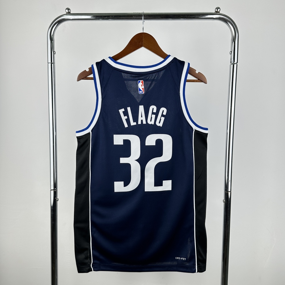 Mavericks Flying Man No. 32 Flagg