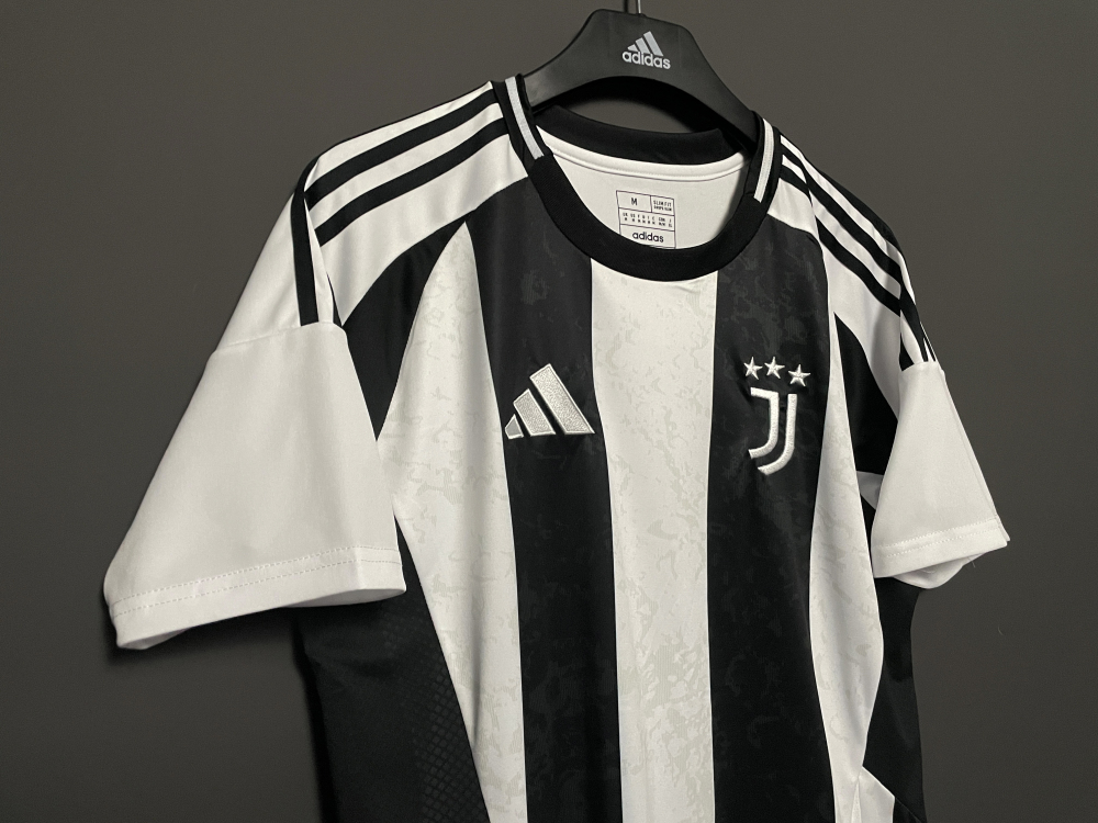 2425 Juventus home S-4 XL