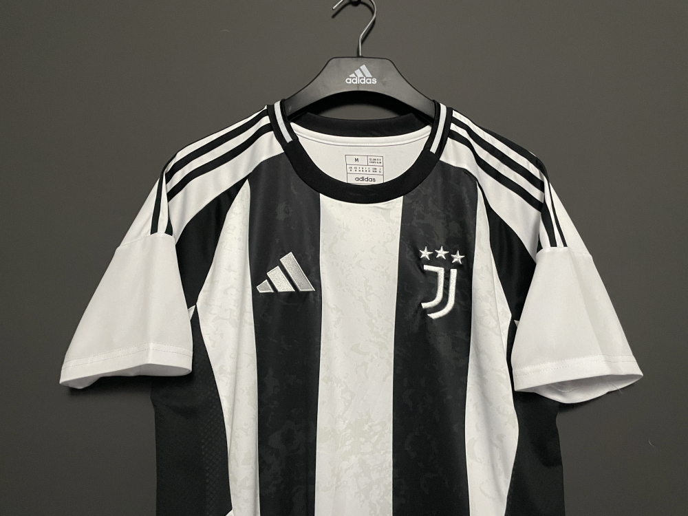 2425 Juventus home S-4 XL