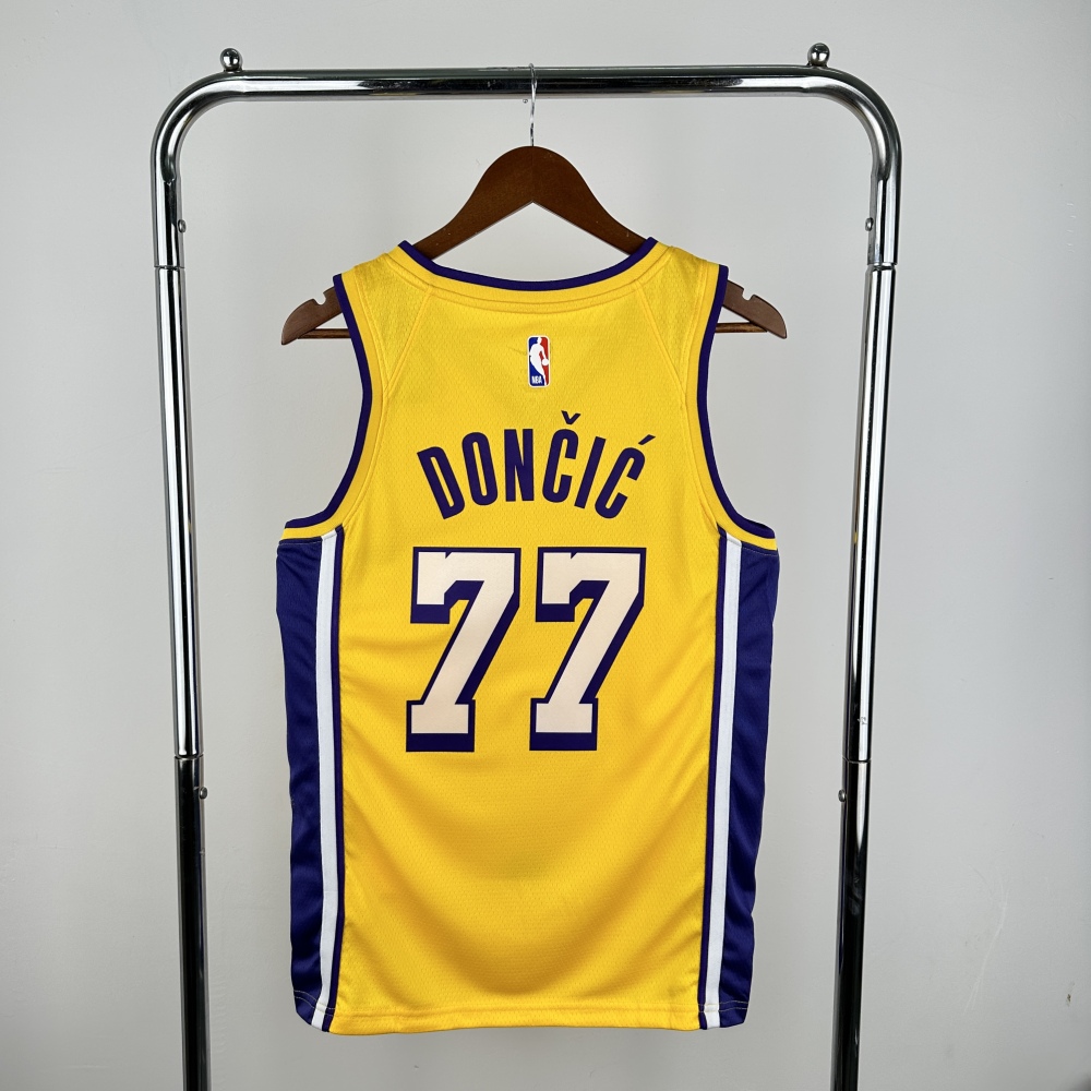 Lakers V-neck yellow No. 77 Luka Doncic