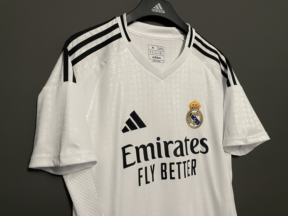2425 Real Madrid home S-4 XL